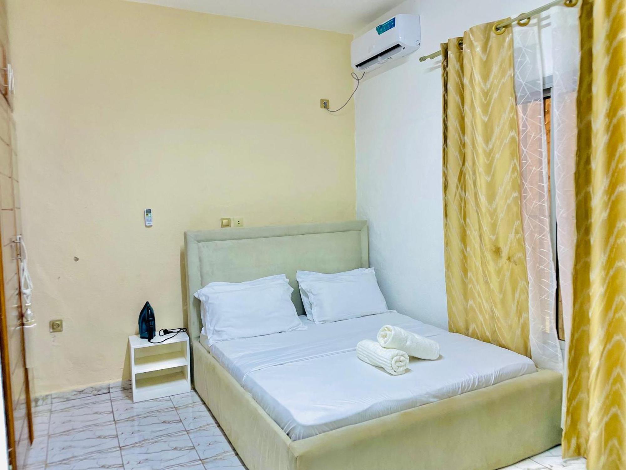 Appartement Avec Vue Panoramique Two Or Three Rooms Yaoundé Exterior foto